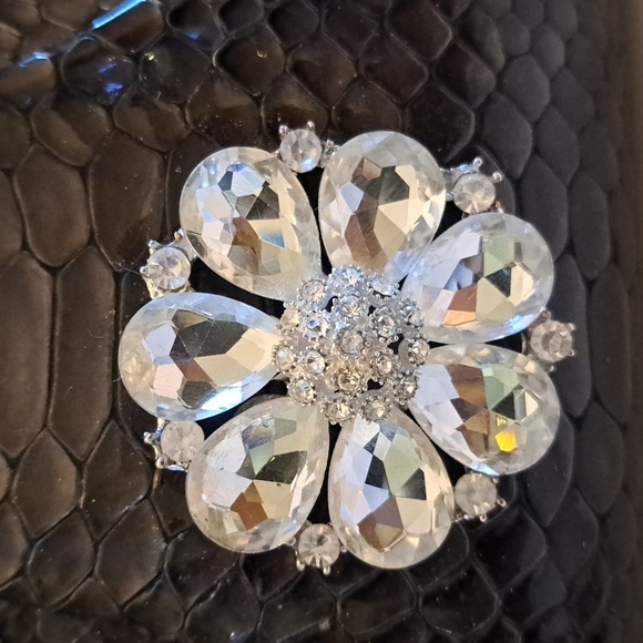 Brighton First Kiss *Blinged by Dean* clutch - Picture 8 of 10